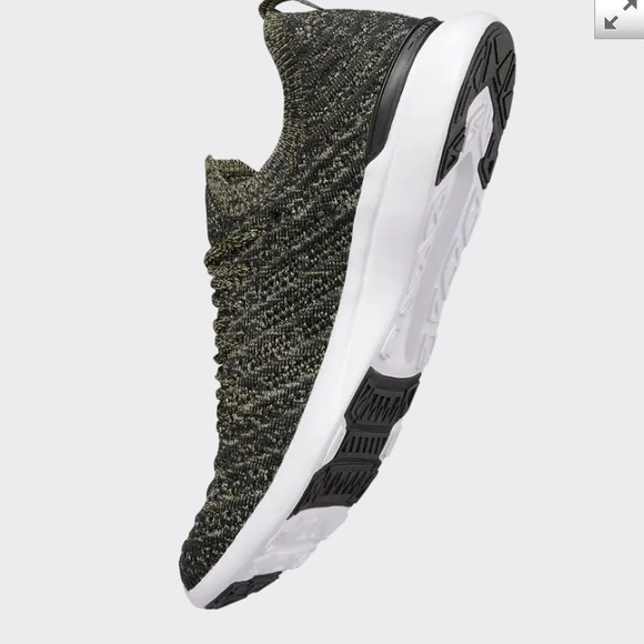 APL Techloom Wave Metallic Sneakers, like new - Picture 10 of 10